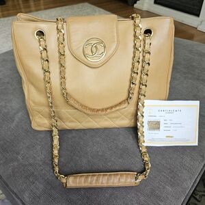 CHANEL Lambskin Chain Shoulder Bag With Entrupy Authentication